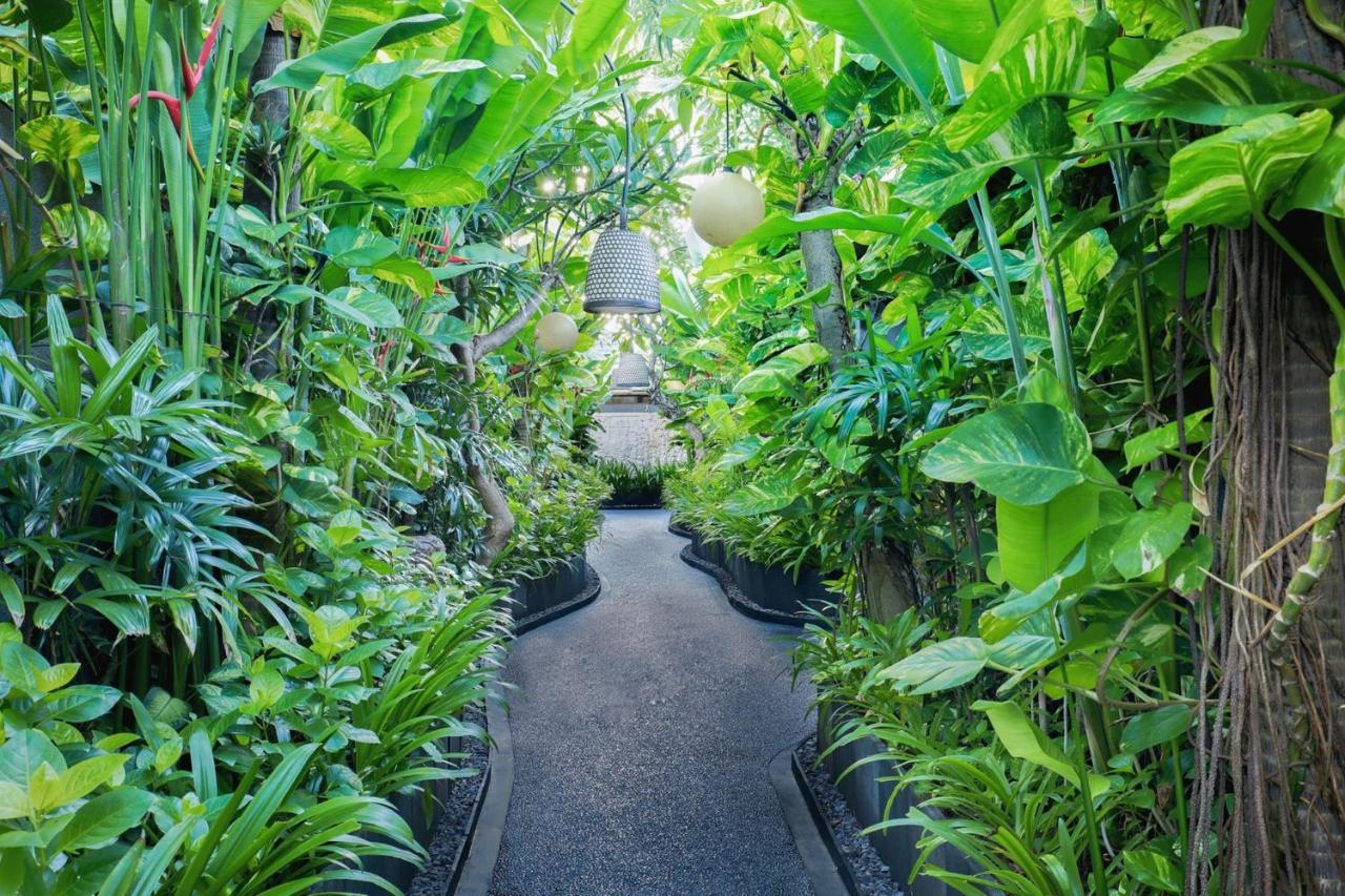 Seminyak Sanctuary Villa By Ini Vie Hospitality Legian Dış mekan fotoğraf