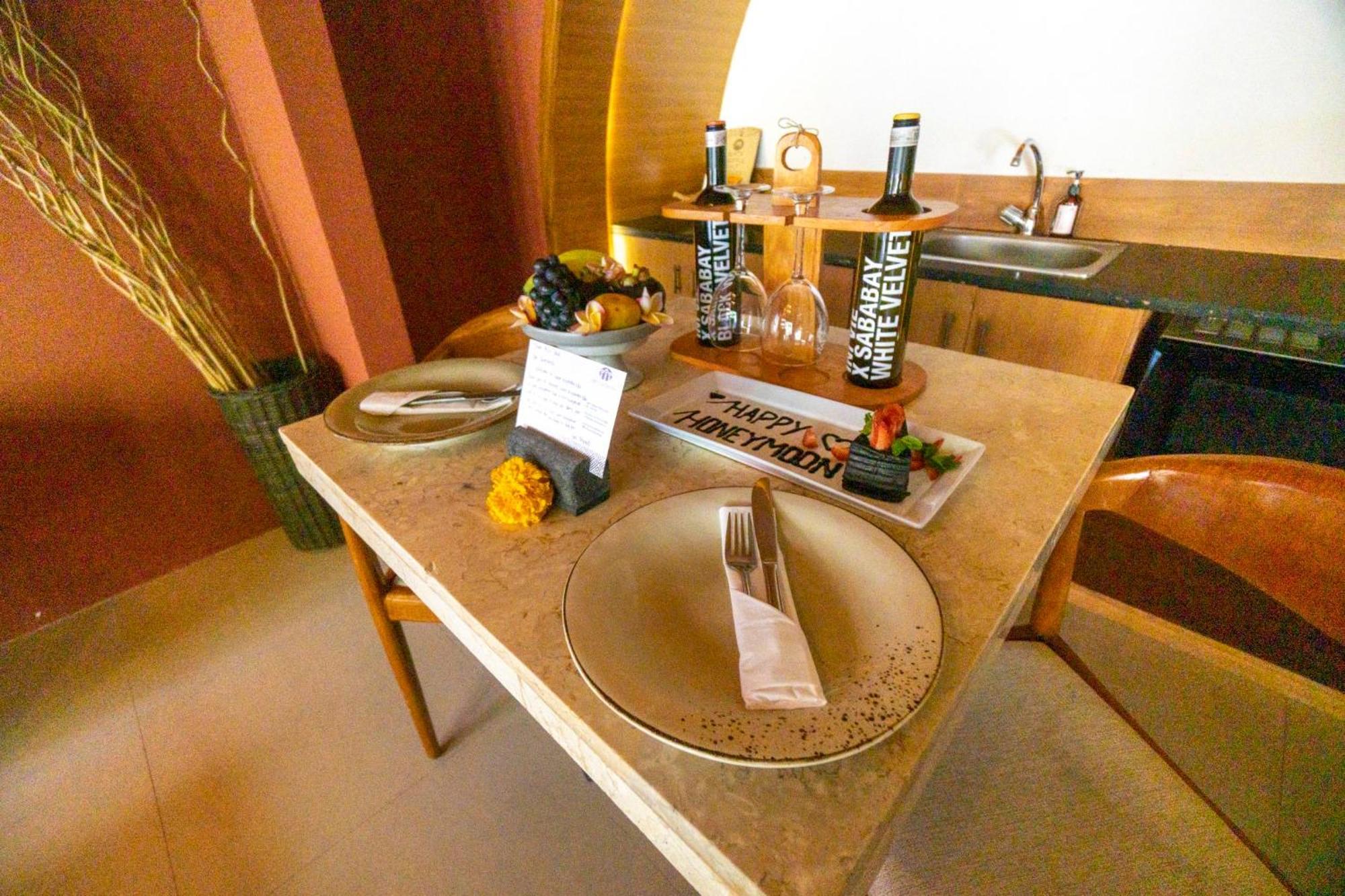 Seminyak Sanctuary Villa By Ini Vie Hospitality Legian Dış mekan fotoğraf